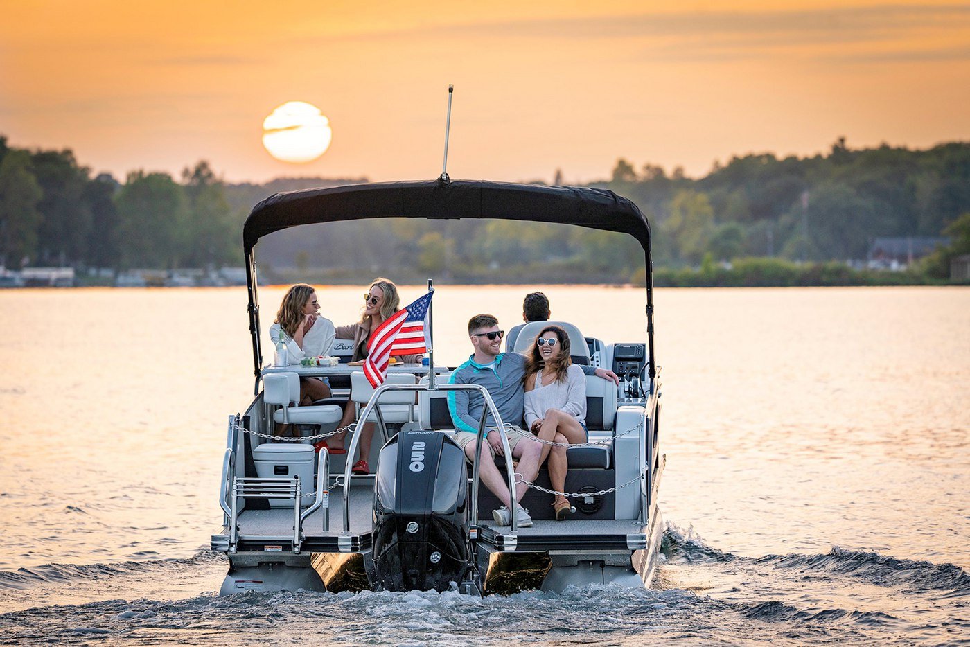 12 Awesome Destinations to Take Your Pontoon Boat in the U.S.