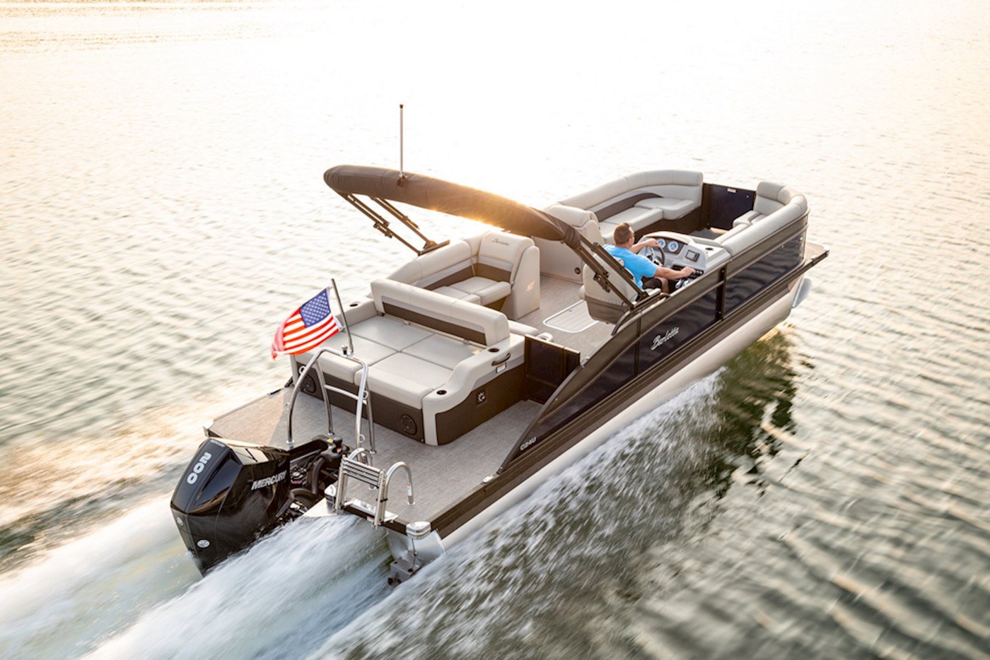 5 Common Pontoon Boat Problems to Consider Before You Buy