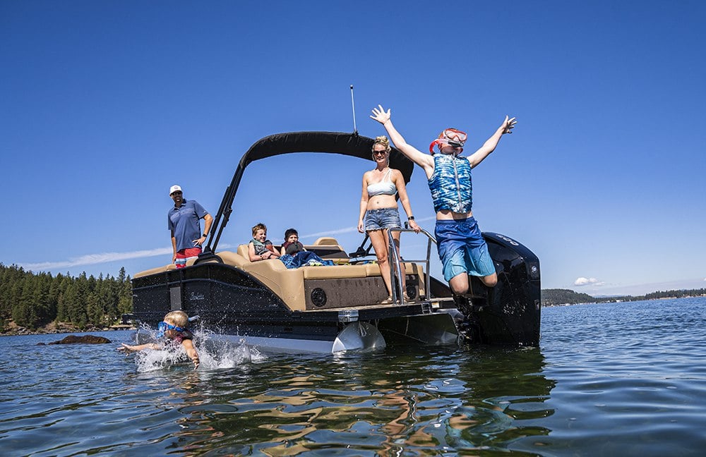 The 11 Best Pontoon Boat Activities