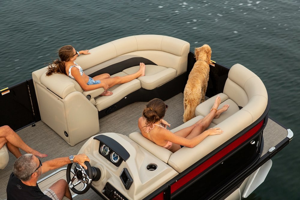 6 Tips for Boating with Your Dog (Tips from a Boat Dog Mom)